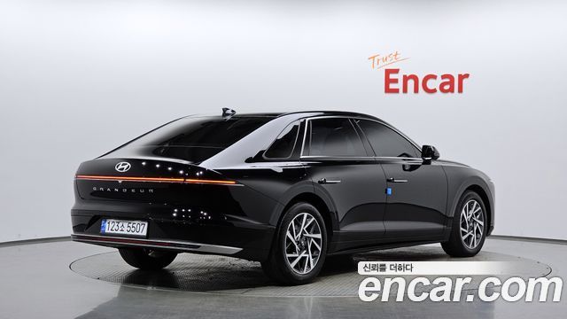Hyundai Grandeur 2025 — photo 2