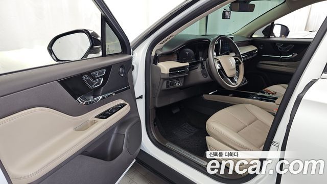 Lincoln Corsair 2021 — photo 13