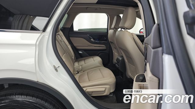 Lincoln Corsair 2021 — photo 18