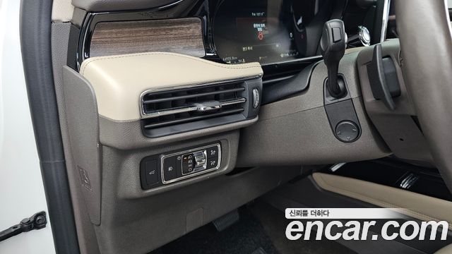 Lincoln Corsair 2021 — photo 26
