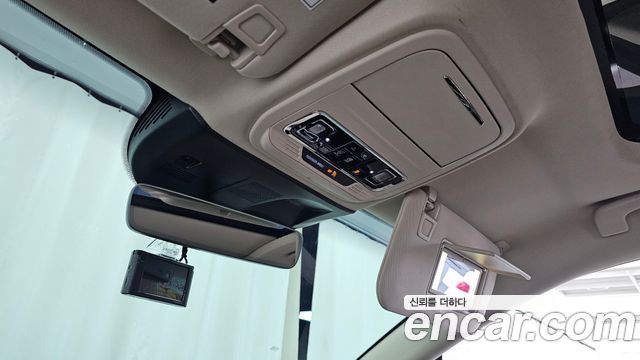 Lincoln Corsair 2021 — photo 31