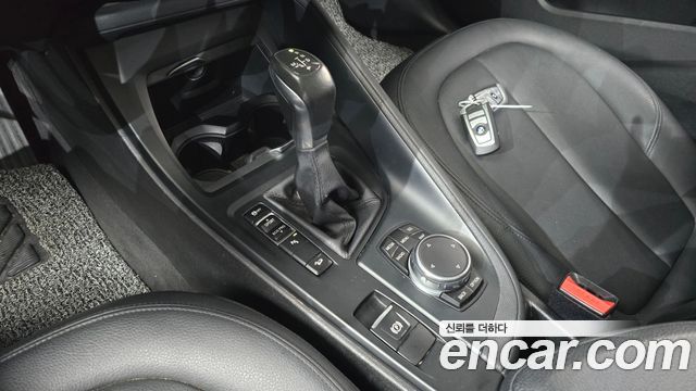 BMW X1 2016 — photo 12