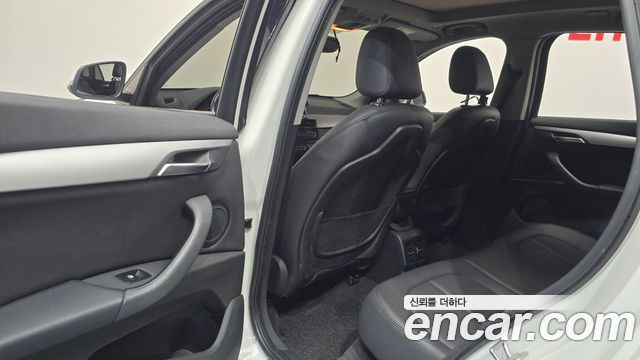 BMW X1 2016 — photo 17