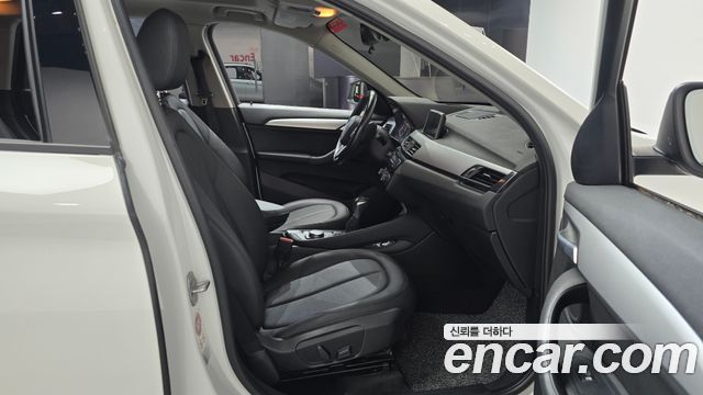 BMW X1 2016 — photo 16