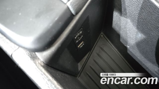 BMW X1 2016 — photo 28