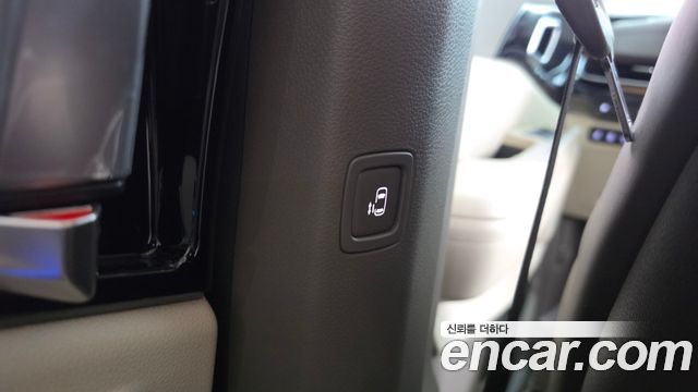 Kia Canival 2025 — photo 32