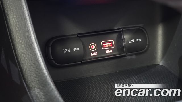 Kia Sportage 2018 — photo 19