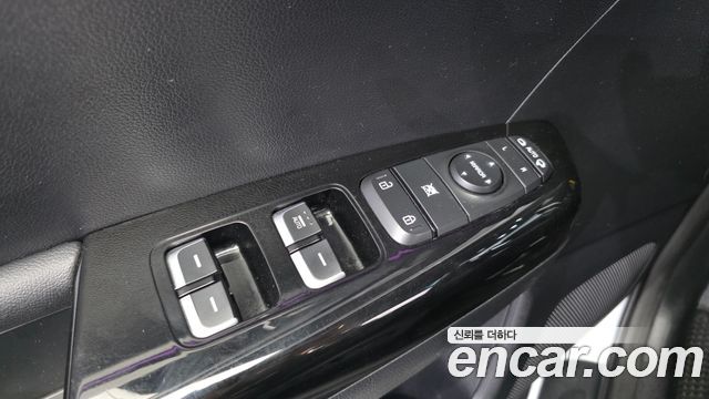 Kia Sportage 2018 — photo 28
