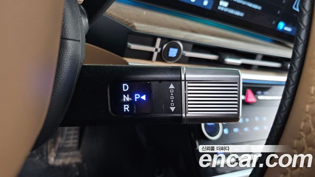 Hyundai Santafe 2025 — photo 12
