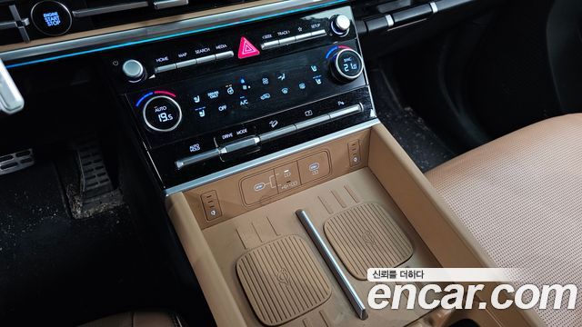 Hyundai Santafe 2025 — photo 26
