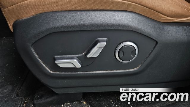Hyundai Santafe 2025 — photo 31