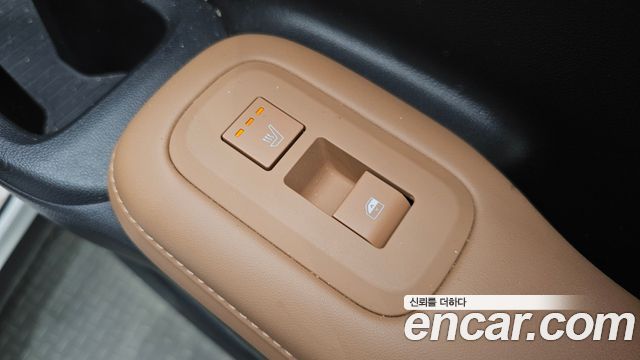 Hyundai Santafe 2025 — photo 32