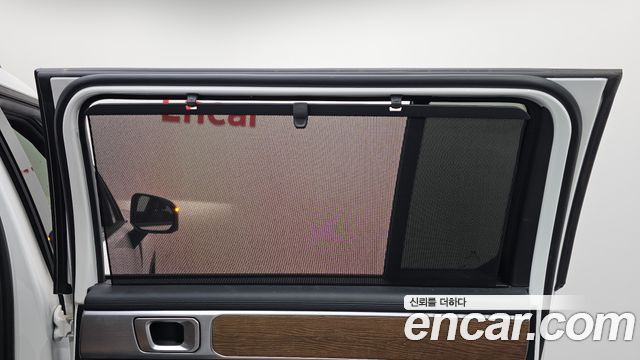 Hyundai Santafe 2025 — photo 33