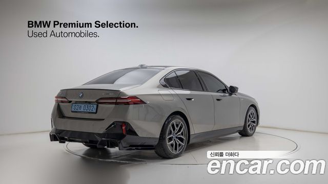 BMW i5 2025 — photo 2