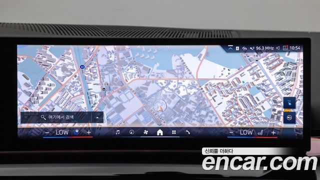 BMW i5 2025 — photo 16