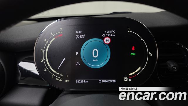 Mini Cooper 2022 — photo 11
