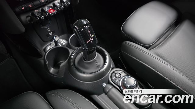 Mini Cooper 2022 — photo 12