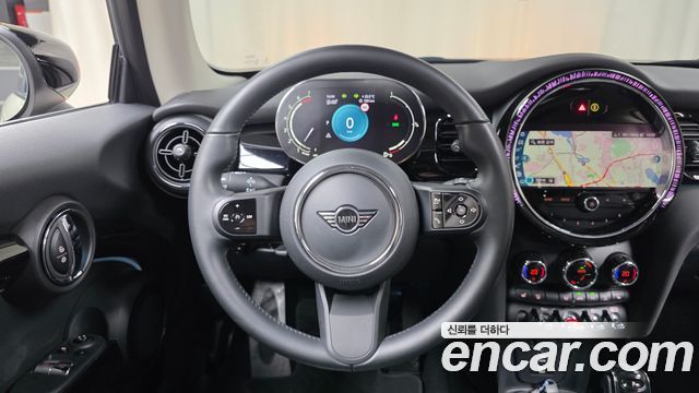 Mini Cooper 2022 — photo 20