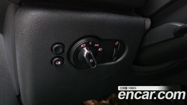 Mini Cooper 2022 — photo 25