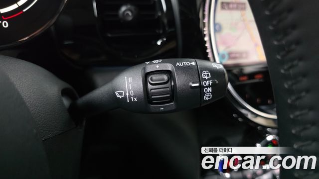 Mini Cooper 2022 — photo 26