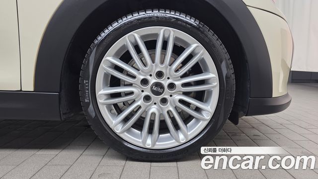 Mini Cooper 2022 — photo 7
