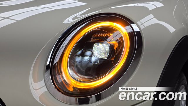Mini Cooper 2022 — photo 8