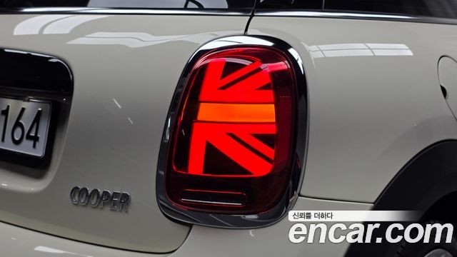 Mini Cooper 2022 — photo 9