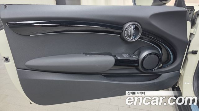 Mini Cooper 2022 — photo 14