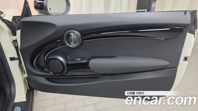 Mini Cooper 2022 — photo 15