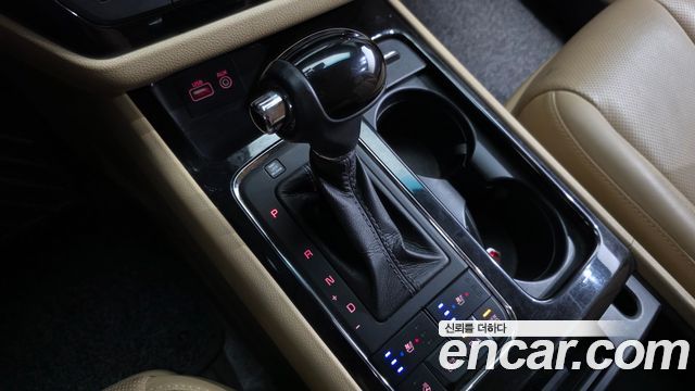 Kia Canival 2016 — photo 9