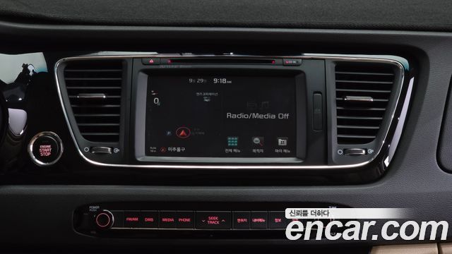 Kia Canival 2016 — photo 14