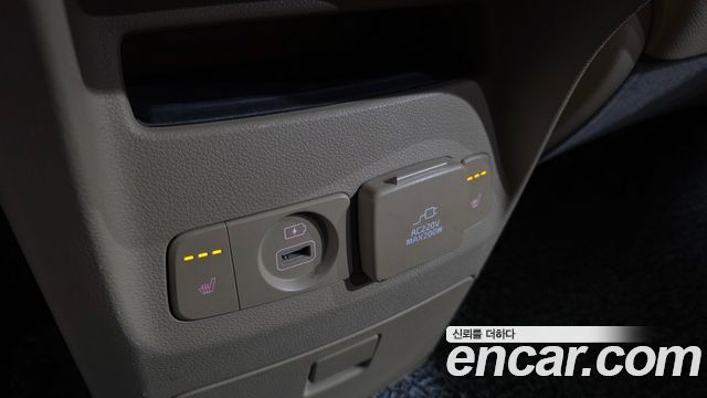 Kia Canival 2016 — photo 17