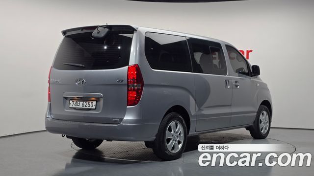 Hyundai Starex 2019 — photo 2