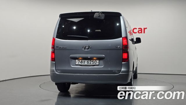 Hyundai Starex 2019 — photo 4