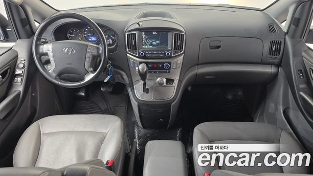 Hyundai Starex 2019 — photo 10