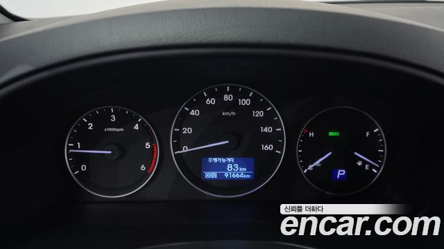 Hyundai Starex 2019 — photo 11