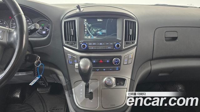 Hyundai Starex 2019 — photo 19