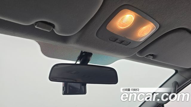 Hyundai Starex 2019 — photo 21