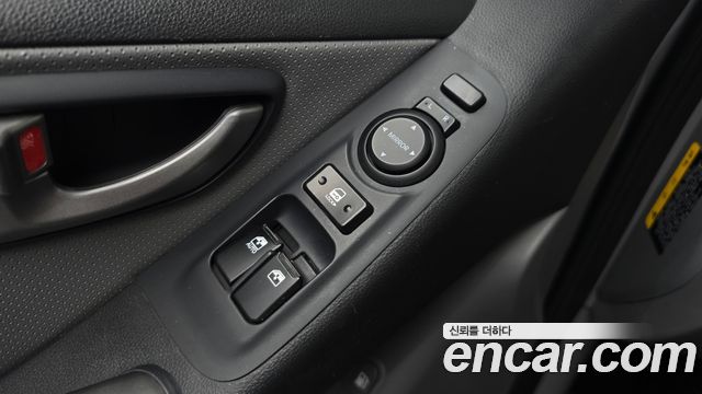 Hyundai Starex 2019 — photo 25
