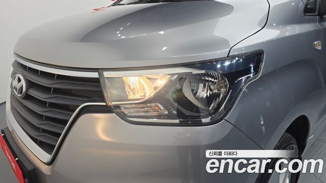 Hyundai Starex 2019 — photo 8