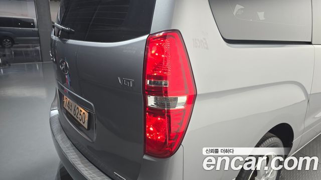 Hyundai Starex 2019 — photo 9