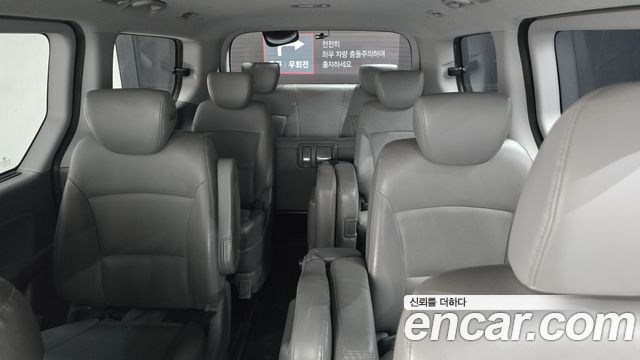 Hyundai Starex 2019 — photo 31
