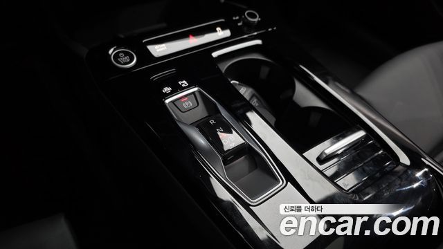 Audi A6 e-Tron 2025 — photo 9