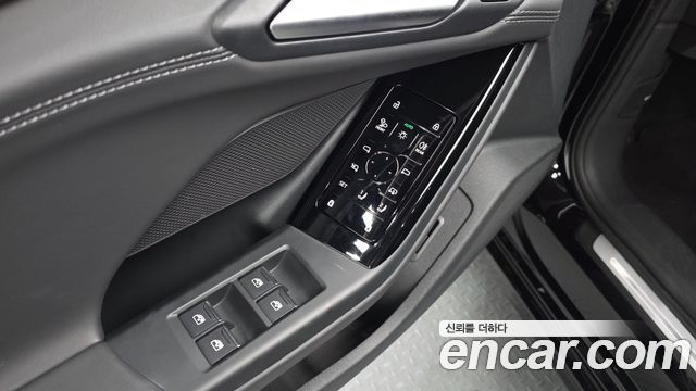 Audi A6 e-Tron 2025 — photo 18