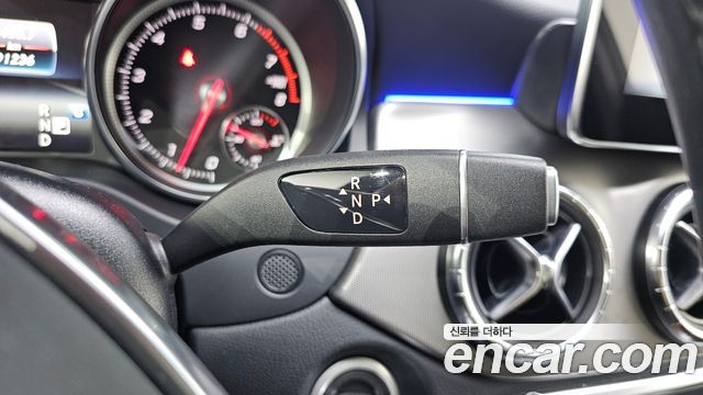 Mercedes-Benz CLA-Class 2019 — photo 9