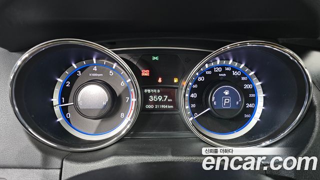 Hyundai Sonata 2014 — photo 11