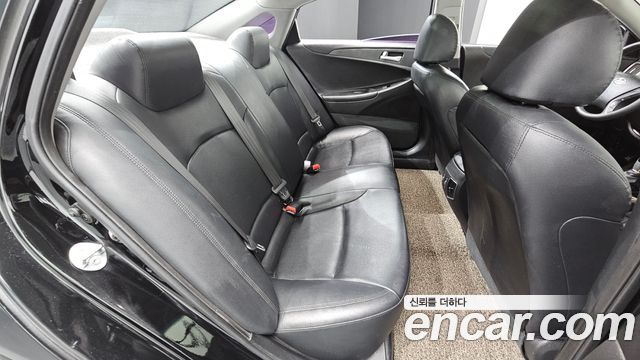 Hyundai Sonata 2014 — photo 17