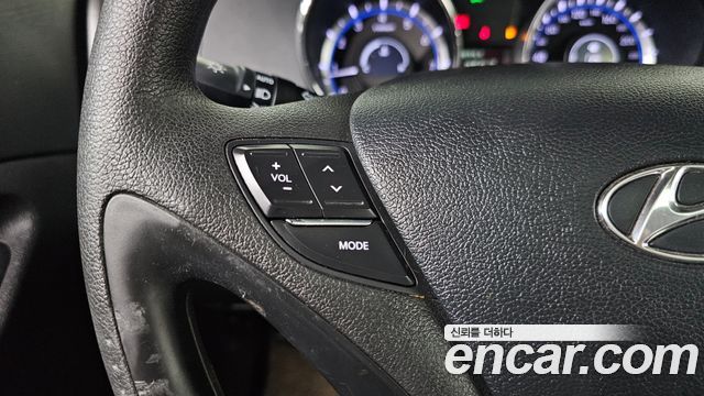 Hyundai Sonata 2014 — photo 23