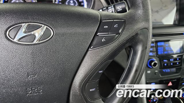 Hyundai Sonata 2014 — photo 24