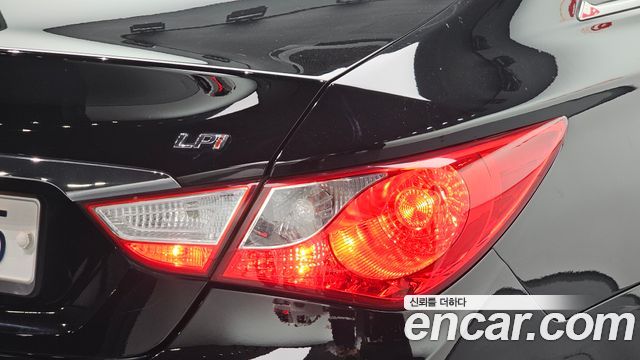 Hyundai Sonata 2014 — photo 9